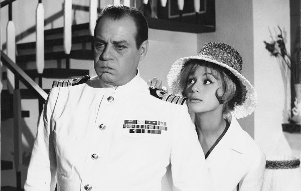 Λάμπρος Κωνσταντάρας: Στη δημοσιότητα φωτογραφία από τα γυρίσματα της ταινίας «Η Αλίκη στο Ναυτικό»