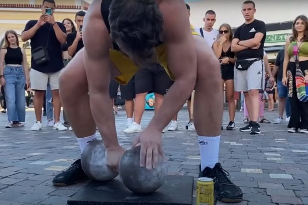 Challenge δύναμης: Ο αλτήρας που κανένας Αθηναίος δεν μπόρεσε να σηκώσει