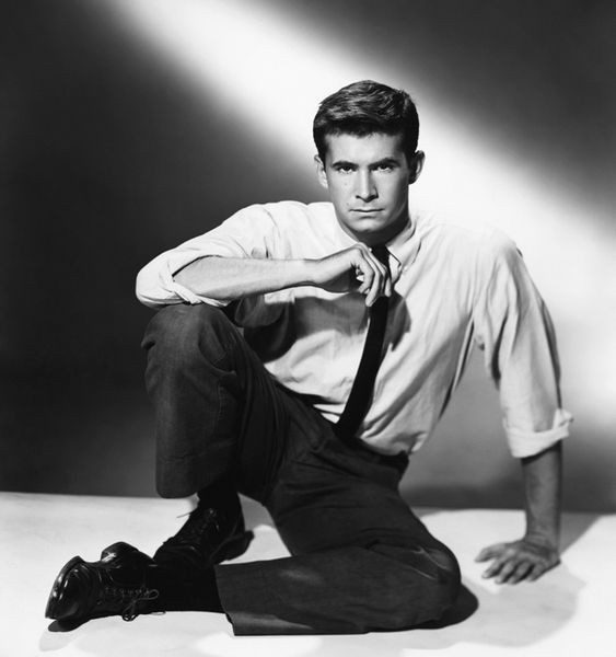 Άντονι Πέρκινς: Τα παιδικά τραύματα, το «Ψυχώ», το AIDS και η «θεραπεία ανδρισμού»