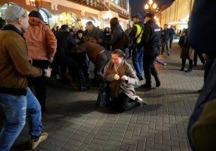 Ρωσία: Στο μέτωπο ή στη φυλακή – «Μπρος γκρεμός και πίσω ρέμα» για τους συλληφθέντες διαδηλωτές