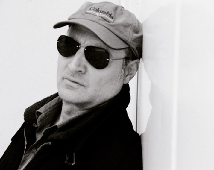 «Η έβδομη ήπειρος», το νέο βιβλίο του σκηνοθέτη Δημήτρη Αθανίτη, ένα ταξίδι στην καρδιά του σινεμά