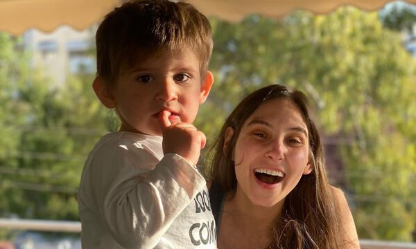 Φωτεινή Αθερίδου: Παντρεύεται και βαφτίζει το γιο της – Δείτε το προσκλητήριο