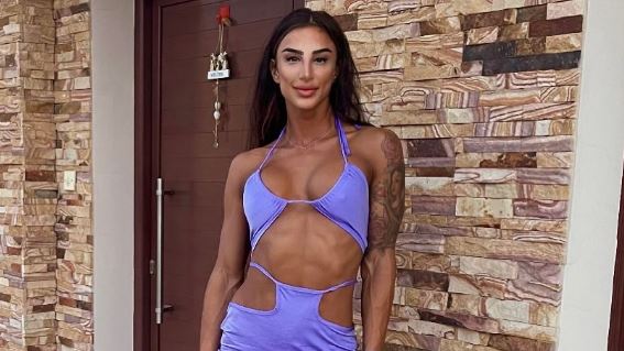 Η πιο σέξι νύφη της χρονιάς: Η Αθηνά Ευμορφιάδη άφησε ελάχιστα στην φαντασία