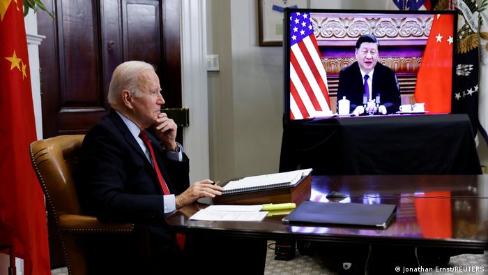Μπάιντεν: Προειδοποίησα τον πρόεδρο της Κίνας για τυχόν παραβίαση των κυρώσεων κατά της Ρωσίας