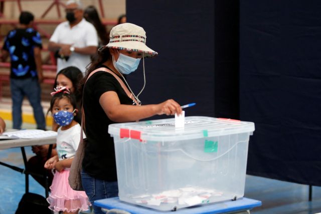 Χιλή: Περίπου το 62% απέρριψε σε δημοψήφισμα το νέο Σύνταγμα – Προέβλεπε νέα δικαιώματα