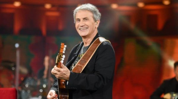 Συναυλία με τον Γιώργο Νταλάρα στο Άλσος Περιστερίου