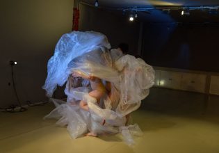 «Βασίλισσα χωρίς φτερά», η νέα παράσταση χορού της Μαρίας Γοργία