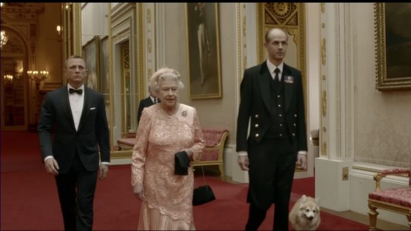 Βασίλισσα Ελισάβετ: Όταν έγινε το «κορίτσι» του Τζέιμς Μποντ – Το συγκινητικό «αντίο» του Ντάνιελ Κρεγκ