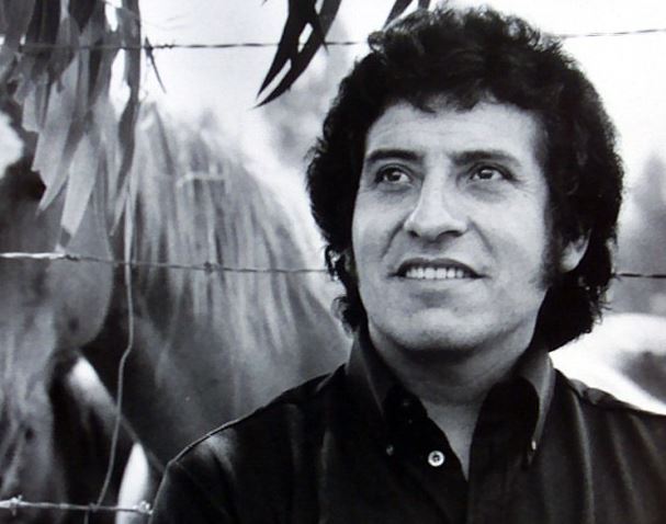 Ο Βίκτορ Χάρα πέθανε δίνοντας φωνή στους φτωχούς της Χιλής