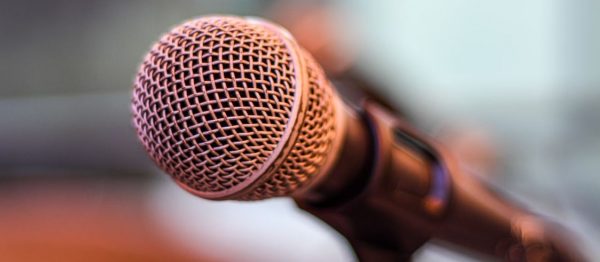 Γνωστός τραγουδιστής δήλωσε ότι έκανε σεξ με την σύντροφό του στο τελεφερίκ της Πάρνηθας