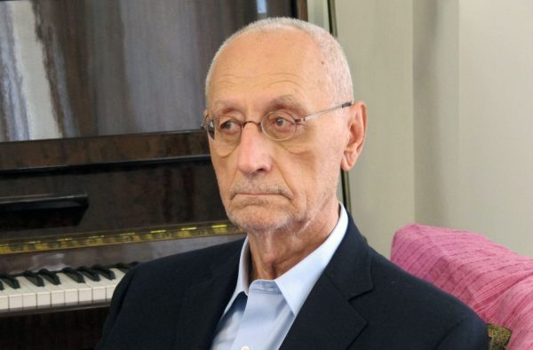 Φίλιππος Δρακονταειδής: «Δεν νιώθω ότι ζω εντός του παρόντος μου»