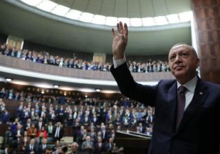 Συνεχίζει τις απειλές ο Ερντογάν: «Μπορεί ξαφνικά να έρθουμε ένα βράδυ»