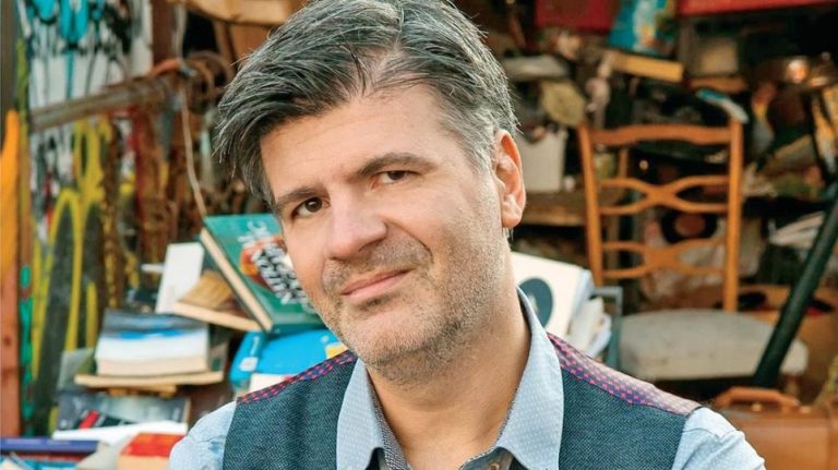 Φοίβος Δεληβοριάς: Μιλά για τον Μ.Χατζηδάκι, την κόρη του και τη νέα τηλεοπτική σειρά