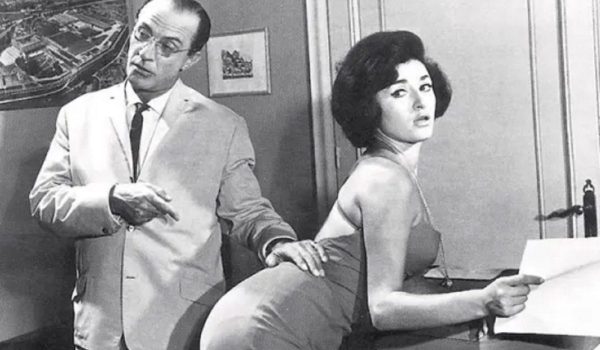 11 ατάκες της Μάρθας Καραγιάννη – «Να μεγαλώσω, να πάψω να ‘μαι όμορφη»