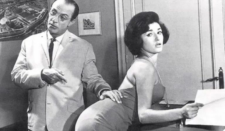 11 ατάκες της Μάρθας Καραγιάννη – «Να μεγαλώσω, να πάψω να ‘μαι όμορφη»