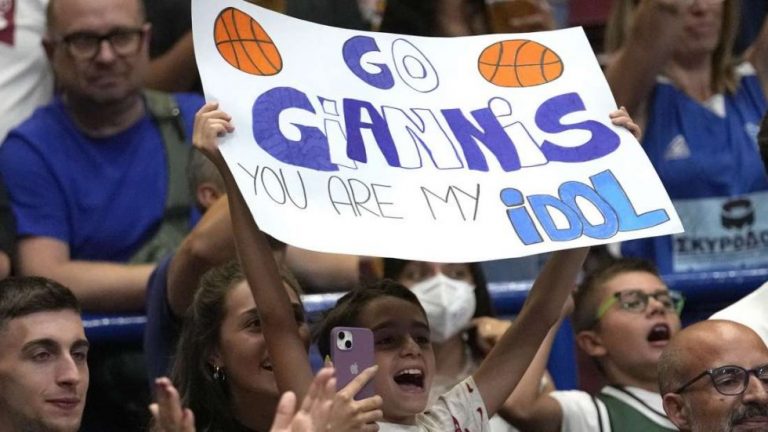 Πρόβλημα για χιλιάδες Έλληνες στο Βερολίνο με τα εισιτήρια του Eurobasket