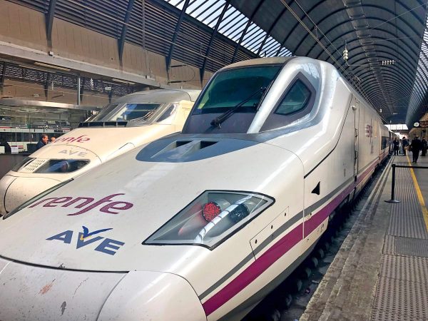 Ισπανία: Λόγω της οικονομικής κρίσης, το εισιτήριο στο τρένο θα είναι δωρεάν