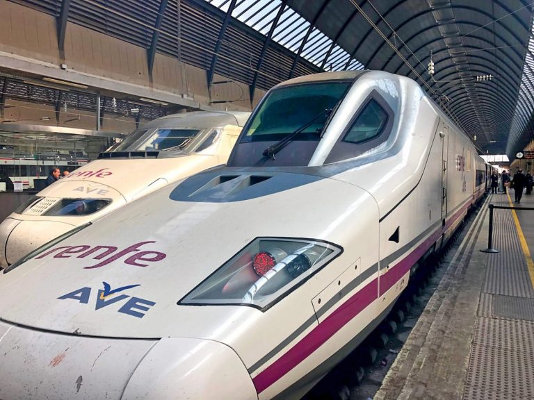 Ισπανία: Λόγω της οικονομικής κρίσης, το εισιτήριο στο τρένο θα είναι δωρεάν