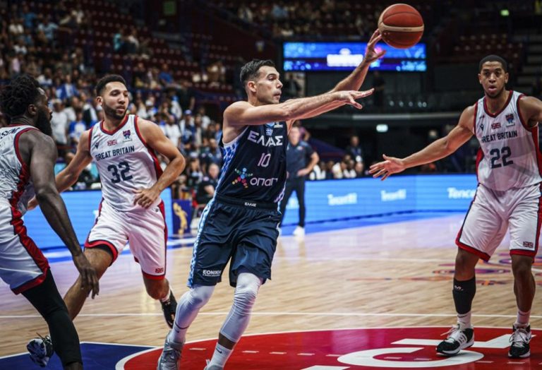 «Καυτός» Σλούκας με 2/2 τρίποντα σε 1′