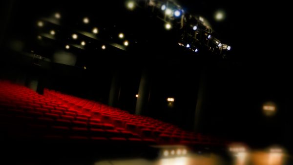 Η ιστορία του ηθοποιού που πέθανε από ανακοπή πάνω στη σκηνή – «Νόμιζαν ότι ήταν στο έργο και τον χειροκροτούσαν»