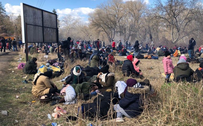 Τουρκικά ΜΜΕ: Καραβάνι Σύρων προσφύγων ξεκινά για την Ευρώπη