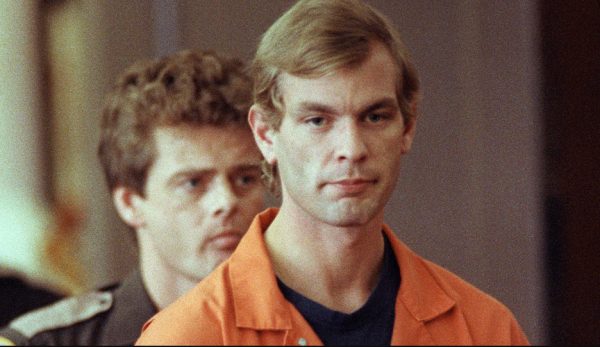 Η ιστορία του πιο διάσημου serial killer: Βίαζε τους εραστές του, τους κομμάτιαζε και τους έτρωγε