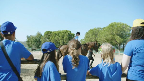 Δύο εβδομάδες γεμάτες χαρά για τα παιδιά της Ουκρανίας