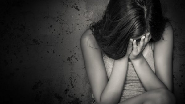 Καταγγελία 16χρονης για ομαδικό βιασμό