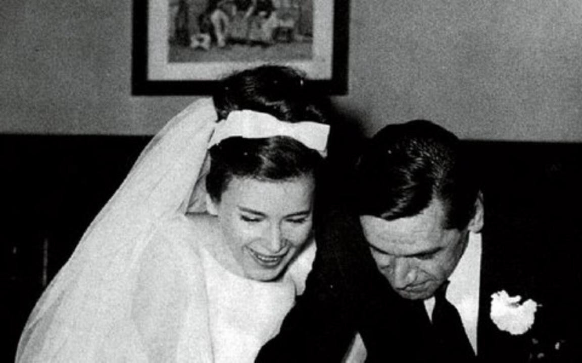 Τζένη Καρέζη - Ζάχος Χατζηφωτίου: Ένας γάμος που άφησε εποχή