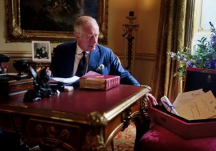 Ανάκτορα του Μπάκιγχαμ: Παρουσίασαν το επίσημο μονόγραμμα του βασιλιά Καρόλου Γ’