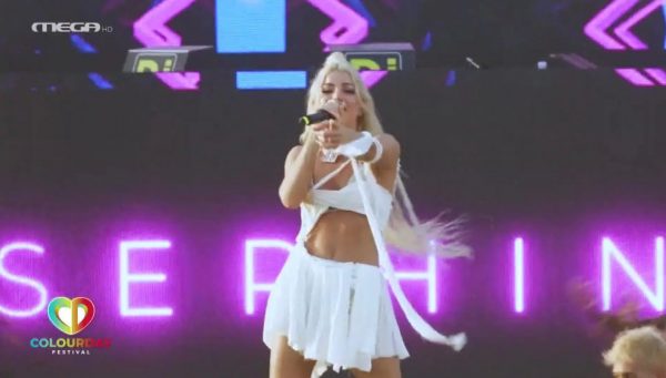 «Σήκωσε»… Κύμα στο Colourday Festival η Josephine