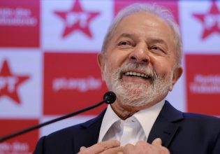 Βραζιλία: Αυξήθηκε στο 13% η διαφορά του Λούλα έναντι του Μπολσονάρο