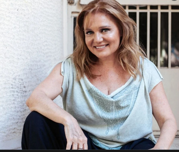 Η Μαρία Καβογιάννη πρωταγωνιστεί στη «Μητέρα του σκύλου» του Π. Μάτεσι στο θέατρο Ιλίσια