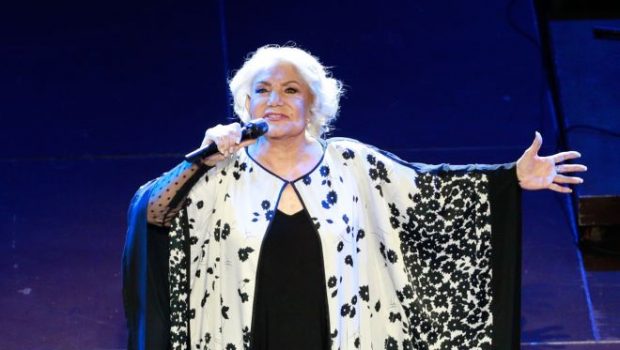 Μαρινέλλα: Σύσσωμη η οικογένεια της στο Ηρώδειο για τη μεγάλη συναυλία | in.gr
