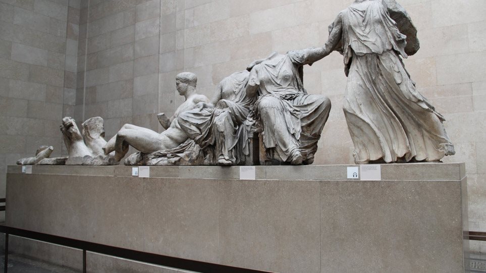 Γλυπτά του Παρθενώνα: «Πώς θα ένιωθε ο Κάρολος Γ’ αν το Στέμμα φυλασσόταν μόνιμα σε μουσείο στην Αθήνα;»