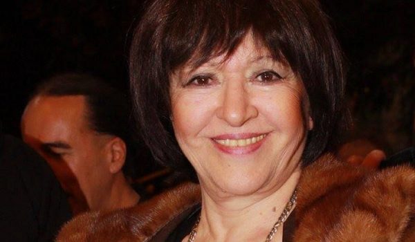 Μάρθα Καραγιάννη: Τα κόμματα της Βουλής αποχαιρετούν την ηθοποιό