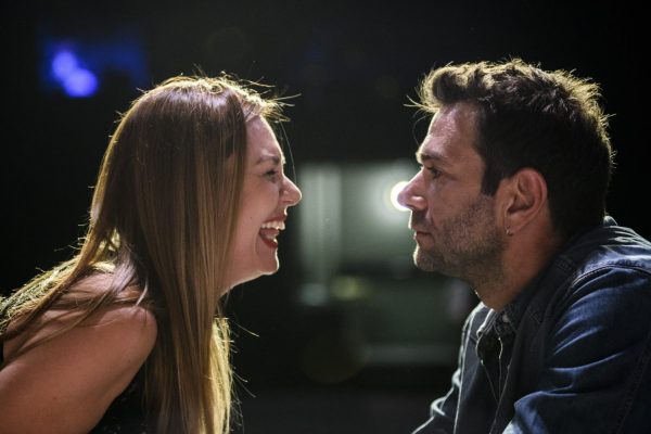 «Θέλω να σου κρατάω το χέρι» με Τάσο Ιορδανίδη και Θάλεια Ματίκα στο θέατρο Άλφα – Ληναίος-Φωτίου