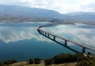 Κοζάνη: Βρέθηκε αυτοκίνητο μέσα στη λίμνη Πολυφύτου – Εξετάζεται αν ανήκει σε 70χρονο αγνοούμενο