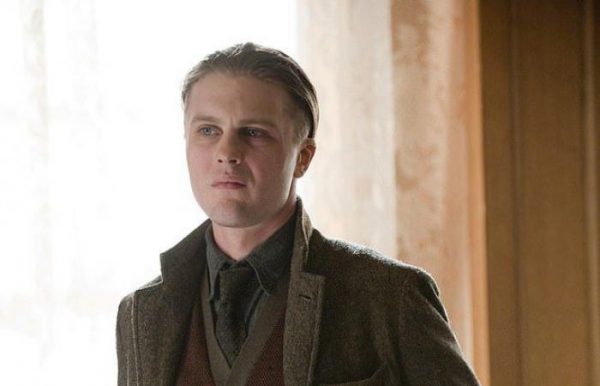 Συγκλονίζει βίντεο με τον Μάικλ Πιτ στο φορείο – Σε ψυχιατρική κλινική ο σούπερ σταρ μετά από ξέσπασμα στο δρόμο