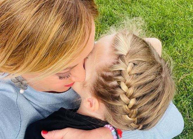 Η κόρη της Μελόνι της έδωσε συγχαρητήρια: «Μανούλα είμαι τόσο ευτυχισμένη που κέρδισες»