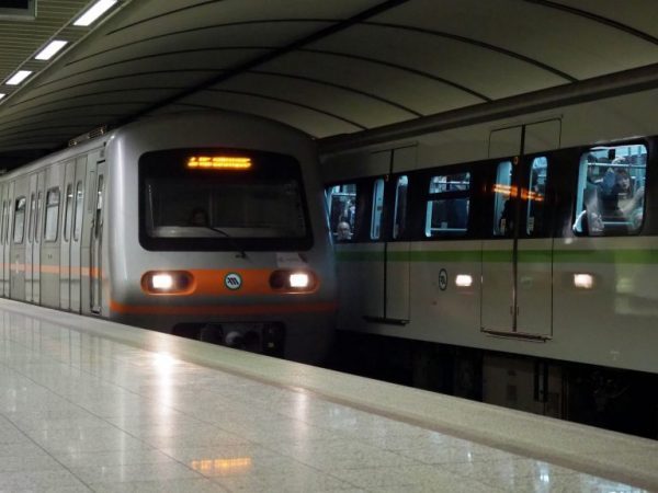 Μετρό: Τη Δευτέρα και όχι την Κυριακή θα κλείσουν οι τρεις σταθμοί