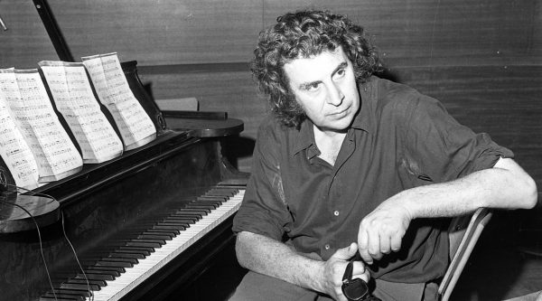 Μίκης Θεοδωράκης: Εγώ ήμουν που σου ζήτησα νερό και να δροσίσω