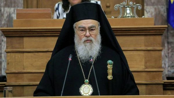 Μητροπολίτης Δωδώνης: «Δεν αναθεωρώ…» και «Σταματώ τις οποιαδήποτε δηλώσεις»