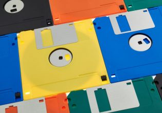 Ιαπωνία, η χώρα όπου η δισκέτα αρνείται να πεθάνει