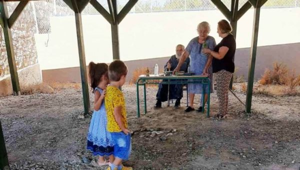 Κρήτη: Αγιασμός για τους δύο μικρούς μαθητές του νηπιαγωγείου Γαύδου – Χωρίς τάξη τα παιδιά που πρέπει να πάνε γυμνάσιο