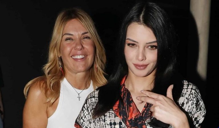 Γιαγιά για πρώτη φορά η Χριστίνα Παππά – Γέννησε η Άννα Μπεζάν