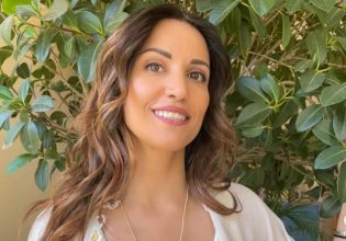 Η Σοφία Παυλίδου δεν αποχωρίζεται το… μπικίνι της και τη θάλασσα