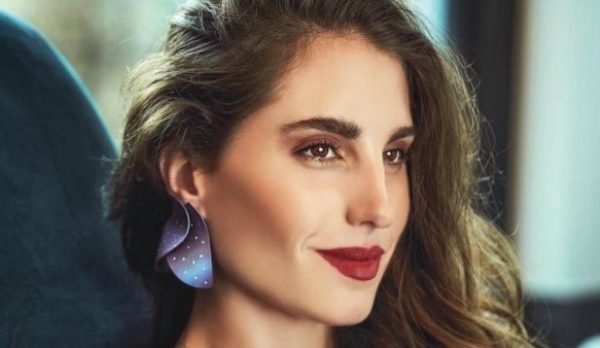 Παυλίνα Βουλγαράκη: «Το πιο ακραίο πράγμα που μου έχει συμβεί στον έρωτα είναι η σωματική κακοποίηση»