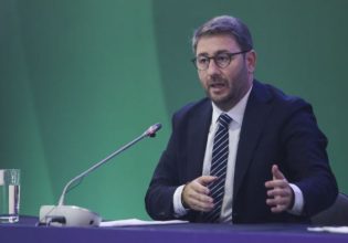 Ανδρουλάκης στη ΔΕΘ: Ο κ. Μητσοτάκης φοβάται πάρα πολύ το θέμα του Predator – Τι απάντησε στα μετεκλογικά σενάρια