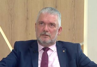 Ο ΟΤ στη ΔΕΘ – Κορομηλάς: Μείωση των συντελεστών και ενίσχυση των φορολογικών ελέγχων